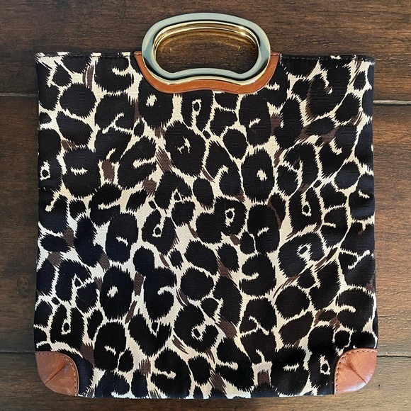 Gianni Bini Leopard Print Fold-over Clutch Bag - Picture 4 of 14